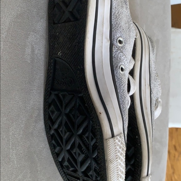 Converse - Picture 2 of 2